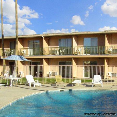 Royal Motor Inn Yuma Buitenkant foto
